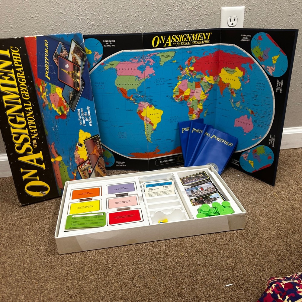 Vintage 1990 National Geographic On Assignment Geography Trivia Board Game